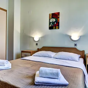 Ana-maria Apartman
